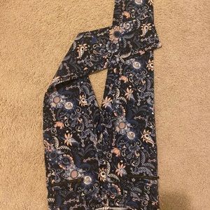 Eyeball-catching pants